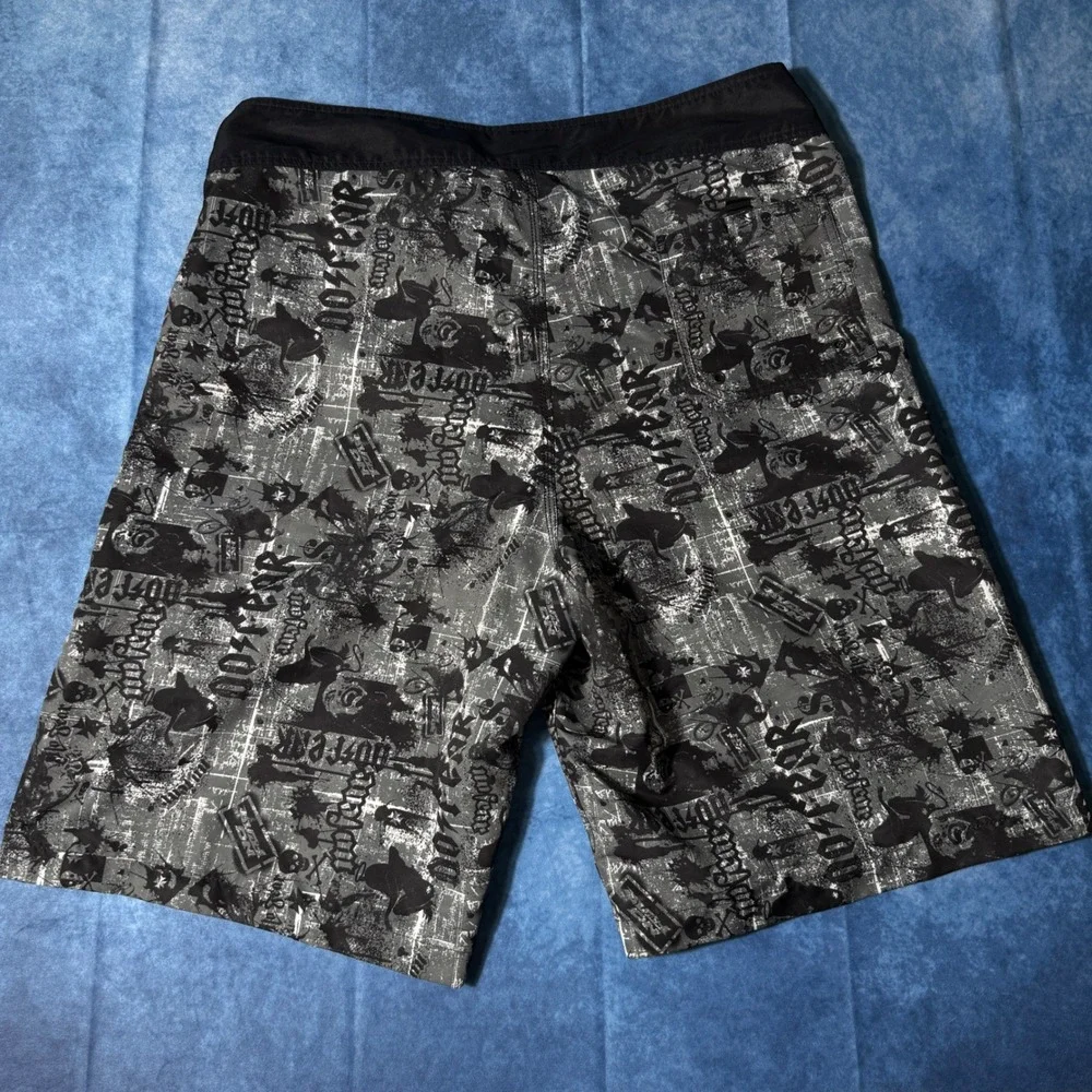 Y2K No Fear Punk Grunge Skull Graphic Board Shorts Size 40